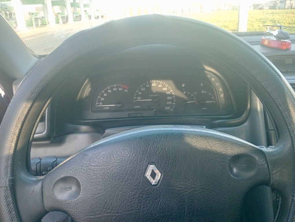 Renault Laguna 1