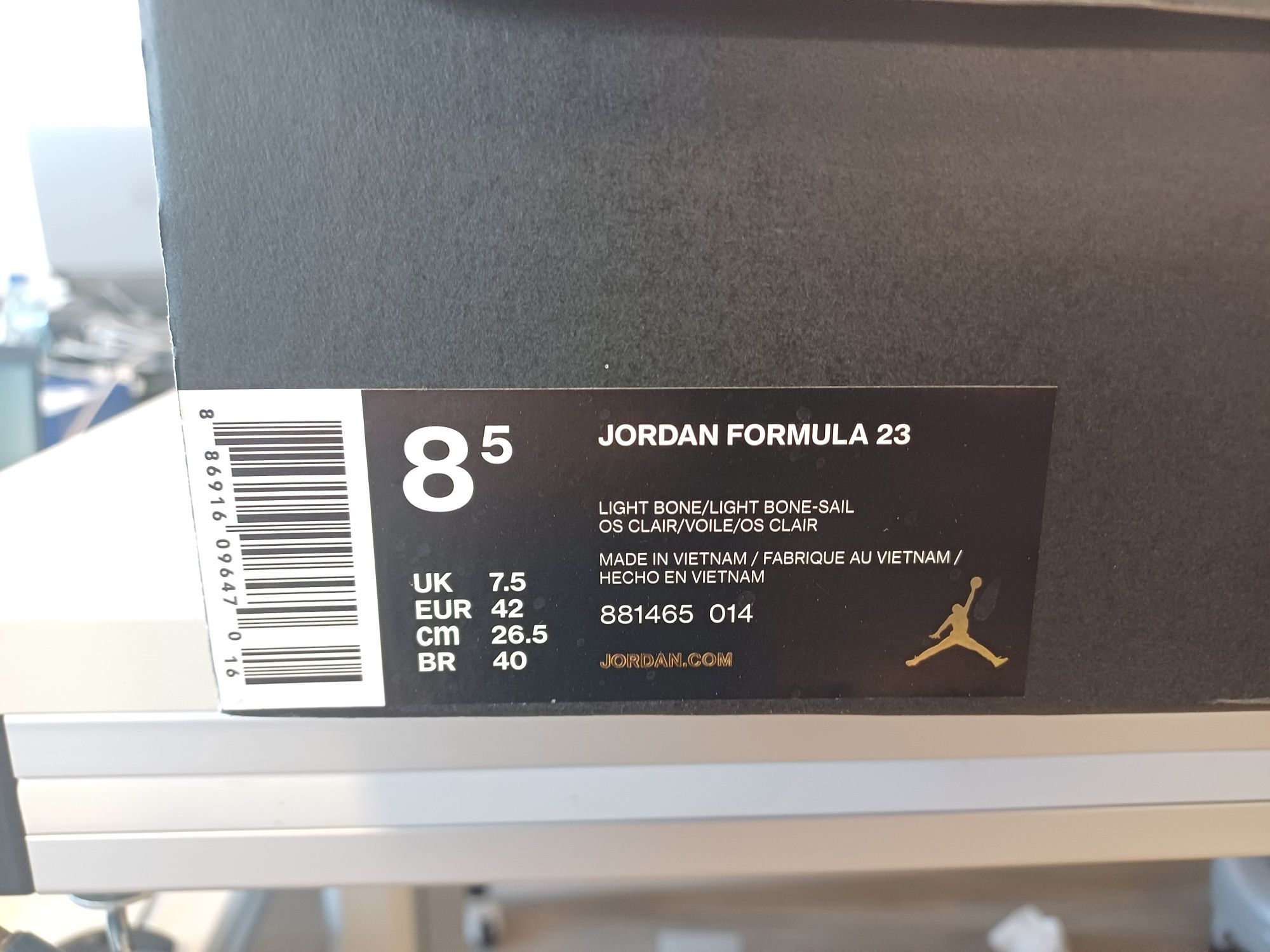 Sapatilhas Jordan Formula 23 TAM 42