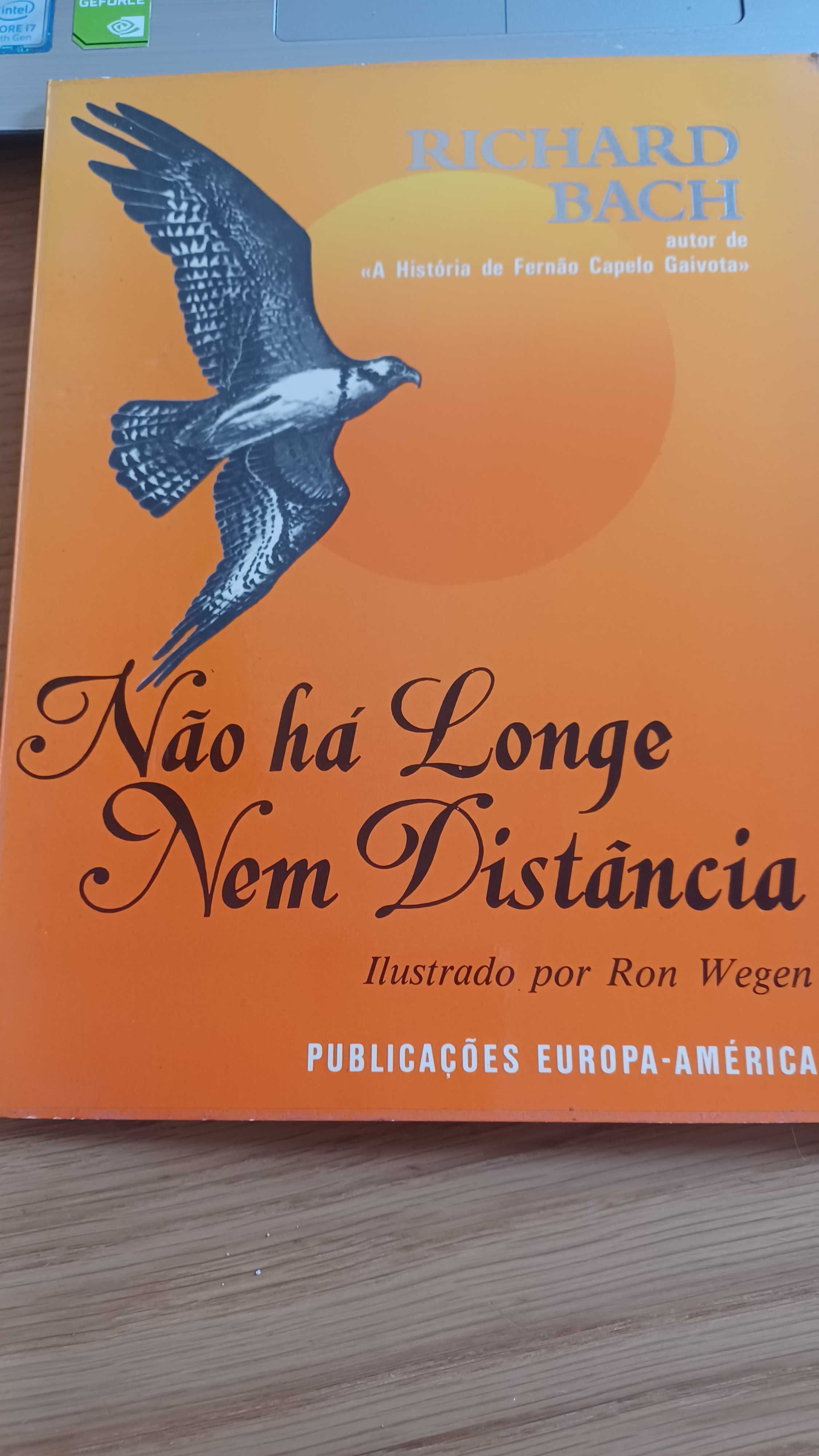 Livro "Não há longe nem distância"