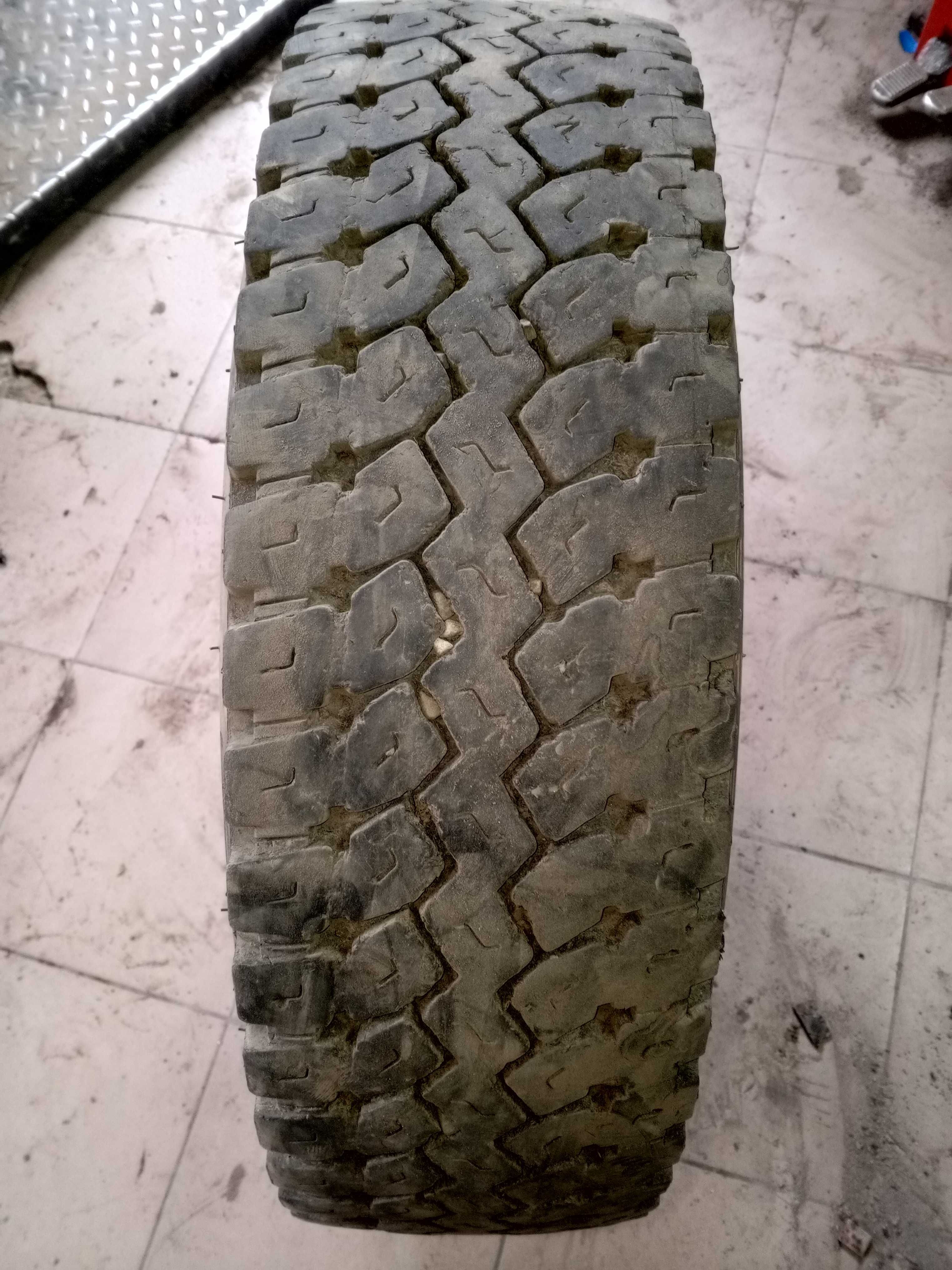 Triangle 215/75 R17.5