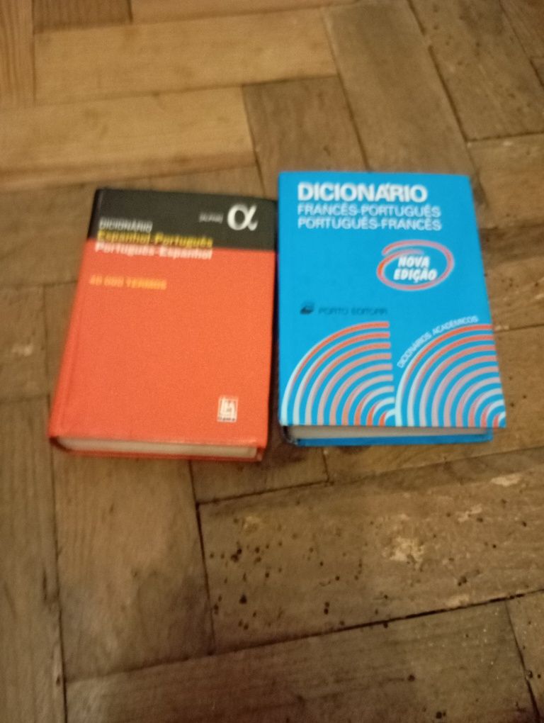 Dicionários Línguas