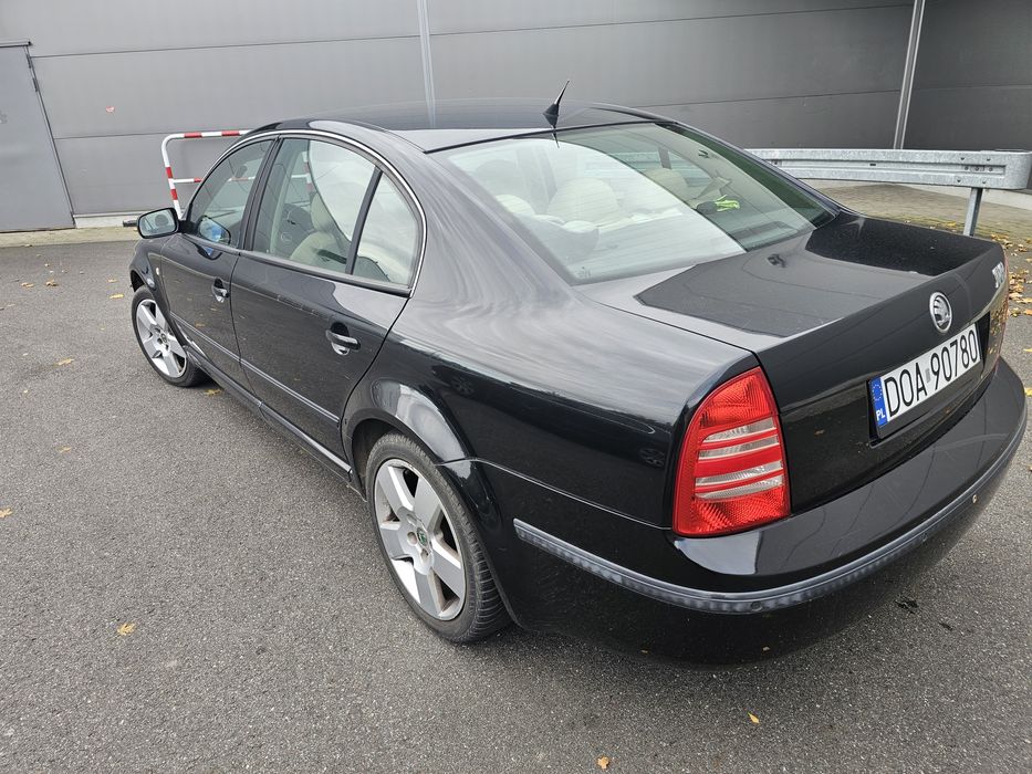 Skoda superb 2.0 115km, benzyna, klima