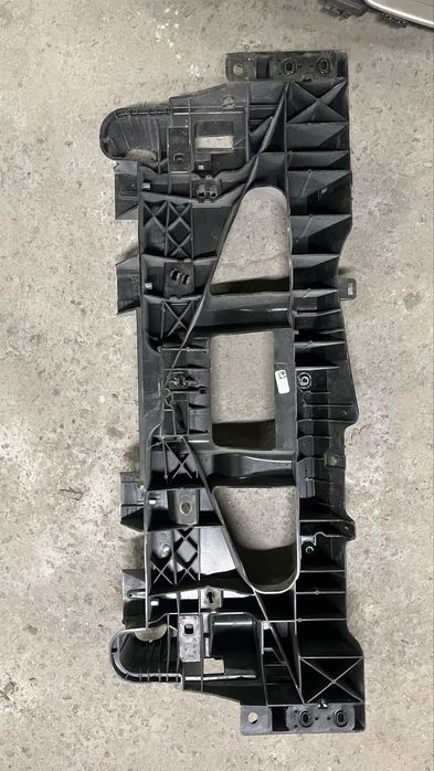 Верхняя планка телевизора Volkswagen ID 4 2023-2025