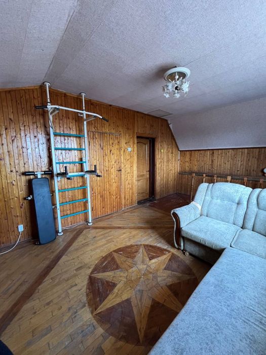 Сдам дом в аренду с гаражом и подвалом вулиця Лесі Українки