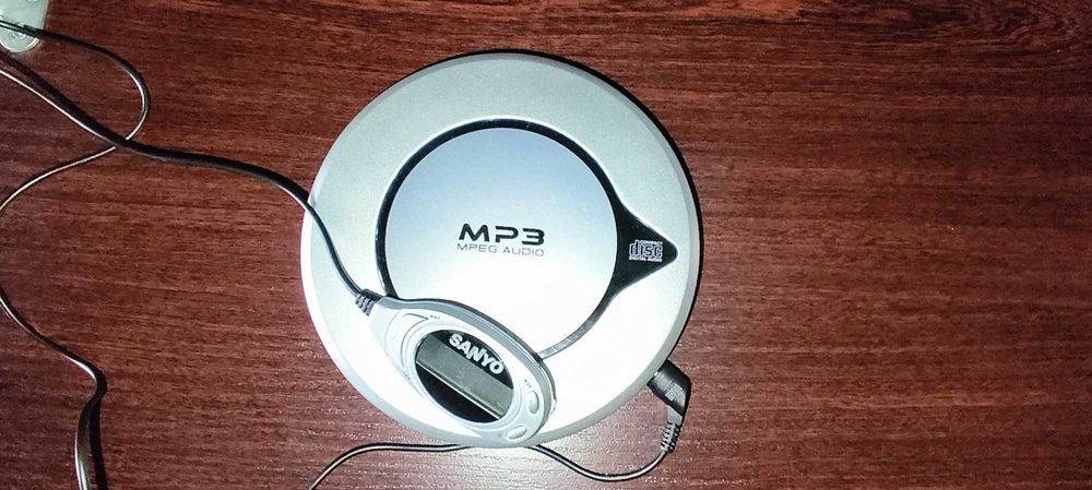 РОЗПРОДАЖ:CD/MP-3-плеєр SANYO+пульт(нове,без дисплею,) (Японія) 444грн