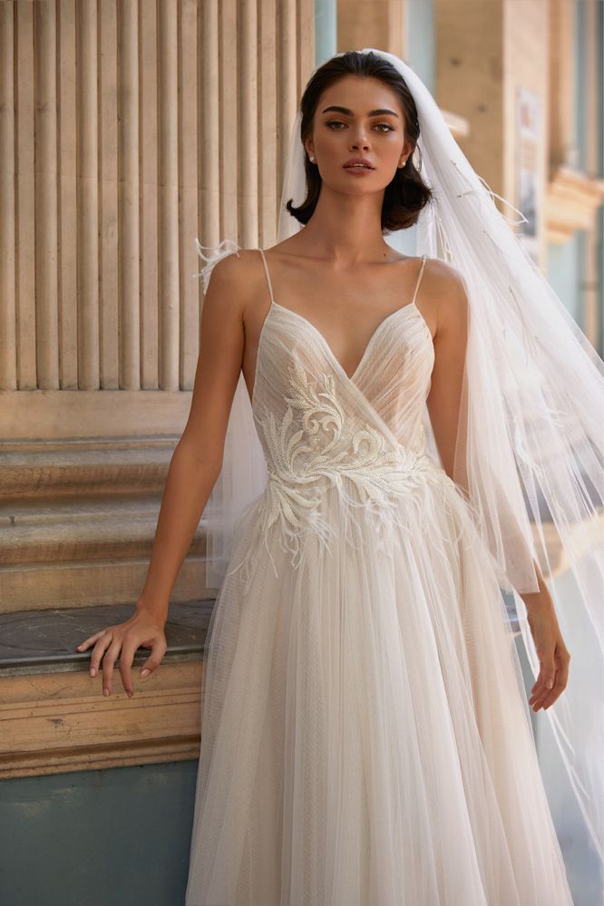 Suknia ślubna Pollardi model Embrace