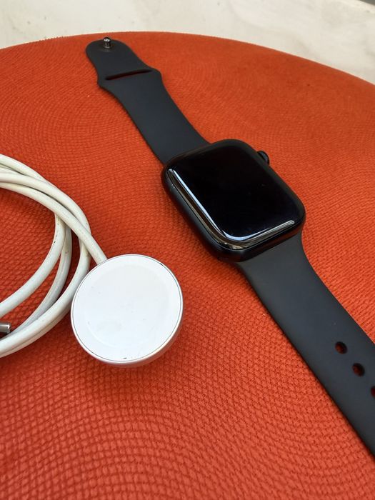 Apple watch series 8 GPS midnight 45 mm