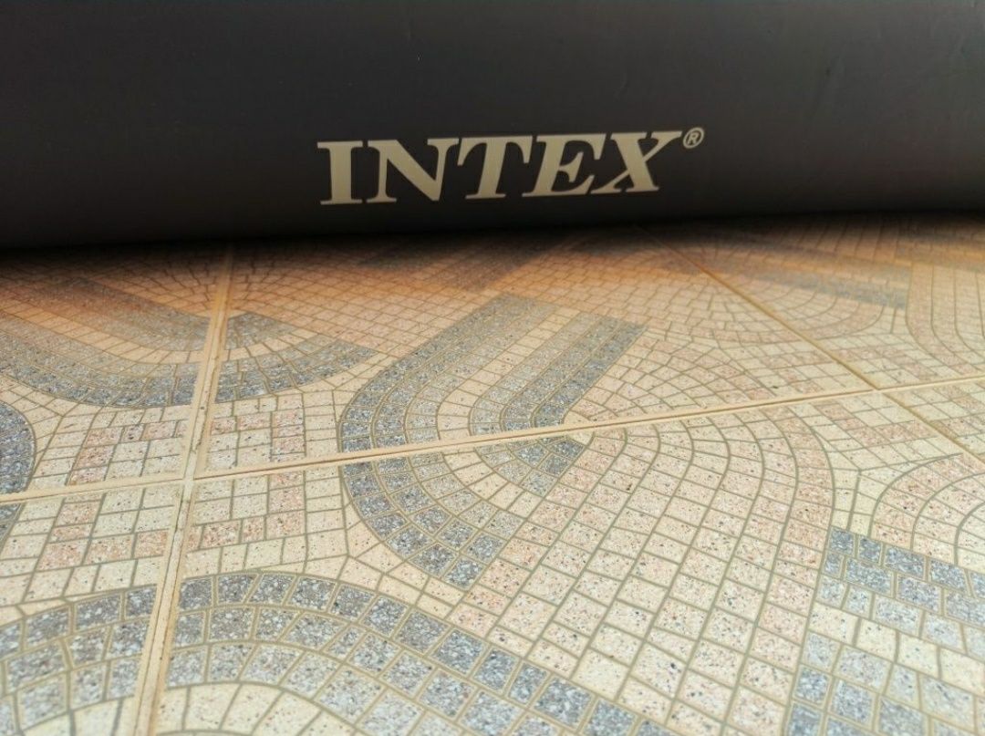 Colchão insuflável da intex como novo.