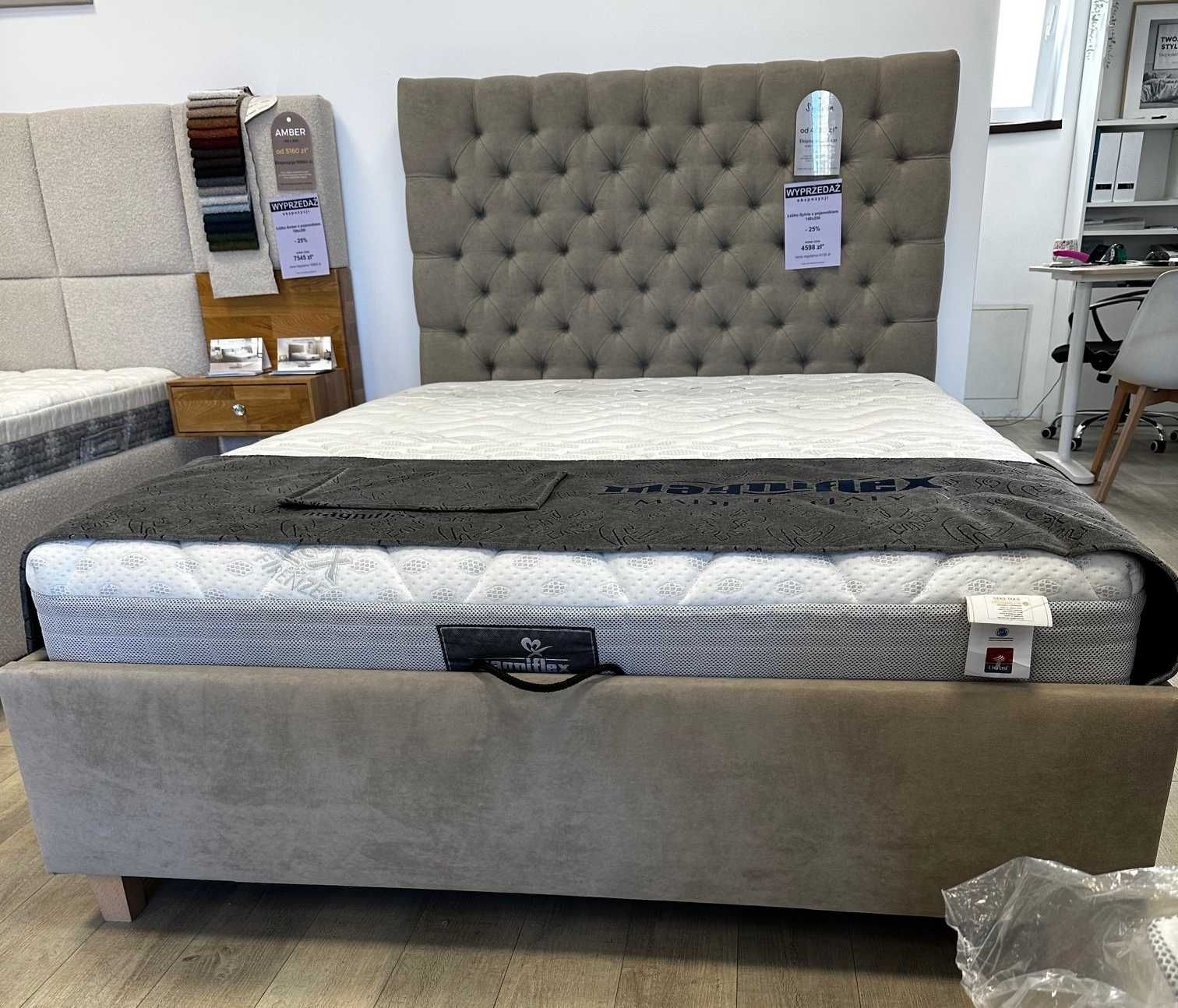 Łóżko Sylvia 140x200 z pojemnikiem chesterfield - ekspozycja