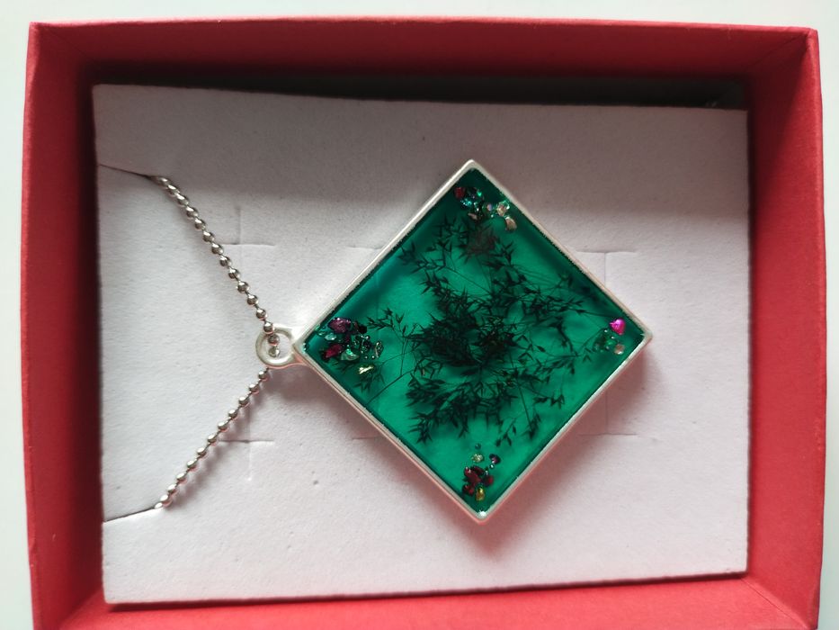 Wisiorki żywica epoksydowa