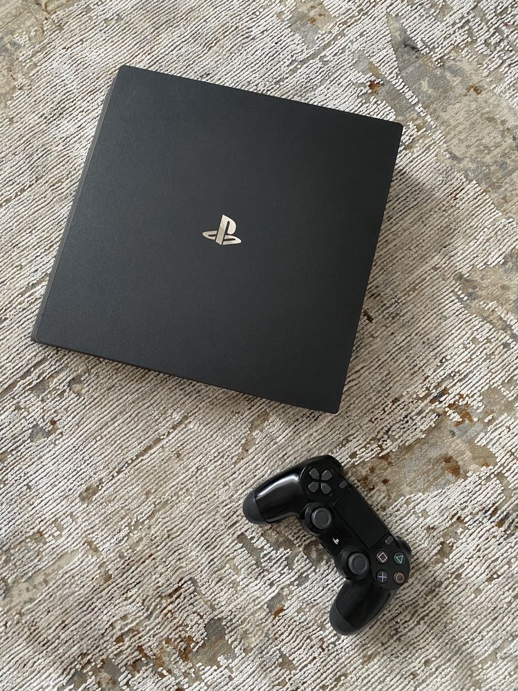 PlayStation 4 pro 1 tb