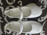 Komunijne buty Primigi skóra naturalna białe baleriny 32