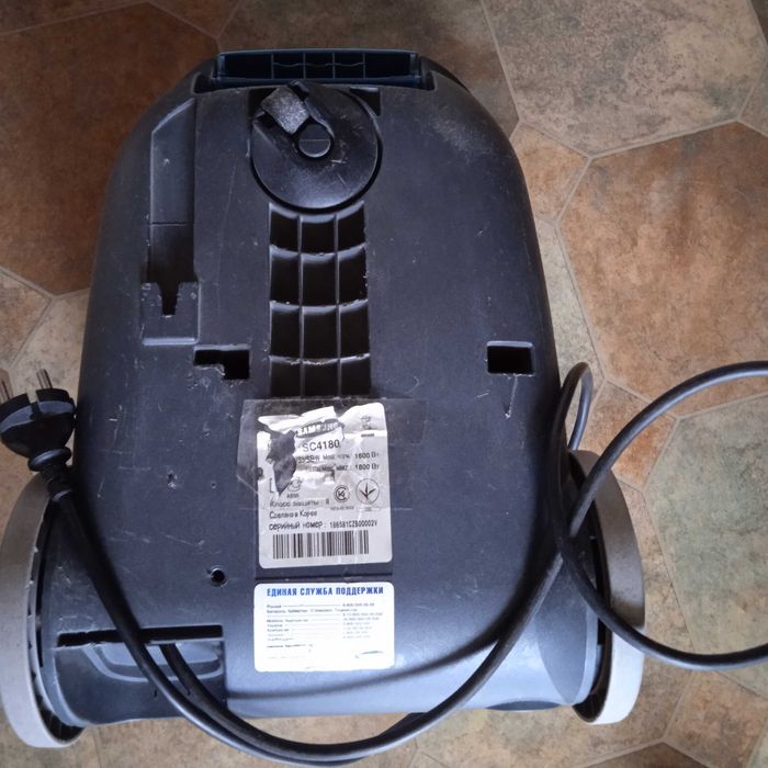пылесос Samsung 4180  без мотора на запчасти