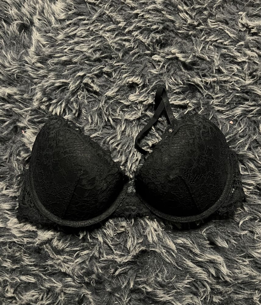 Nowy koronkowy biustonosz push up 75C H&M