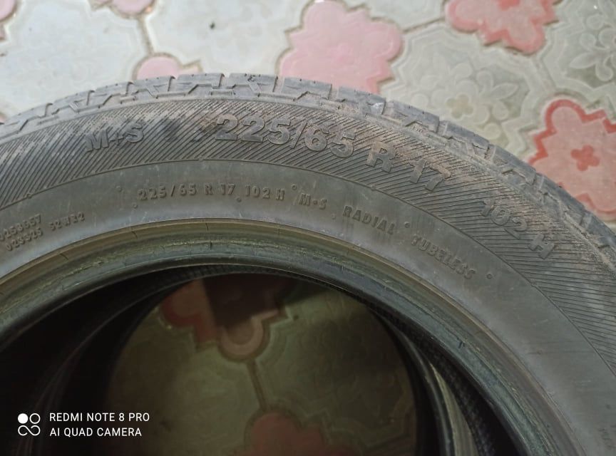 Шина Bravuris 4x4 225/65 R17 б/у 4 штуки