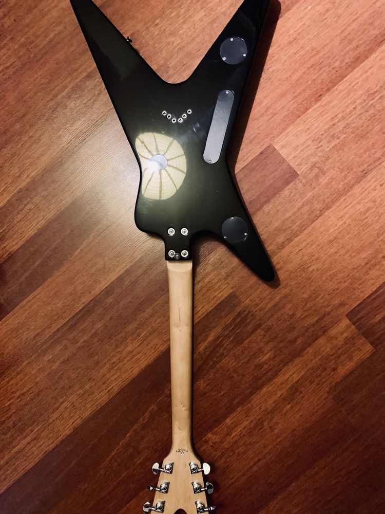 Washburn WE 32 (Dean ML) gitara elektryczna