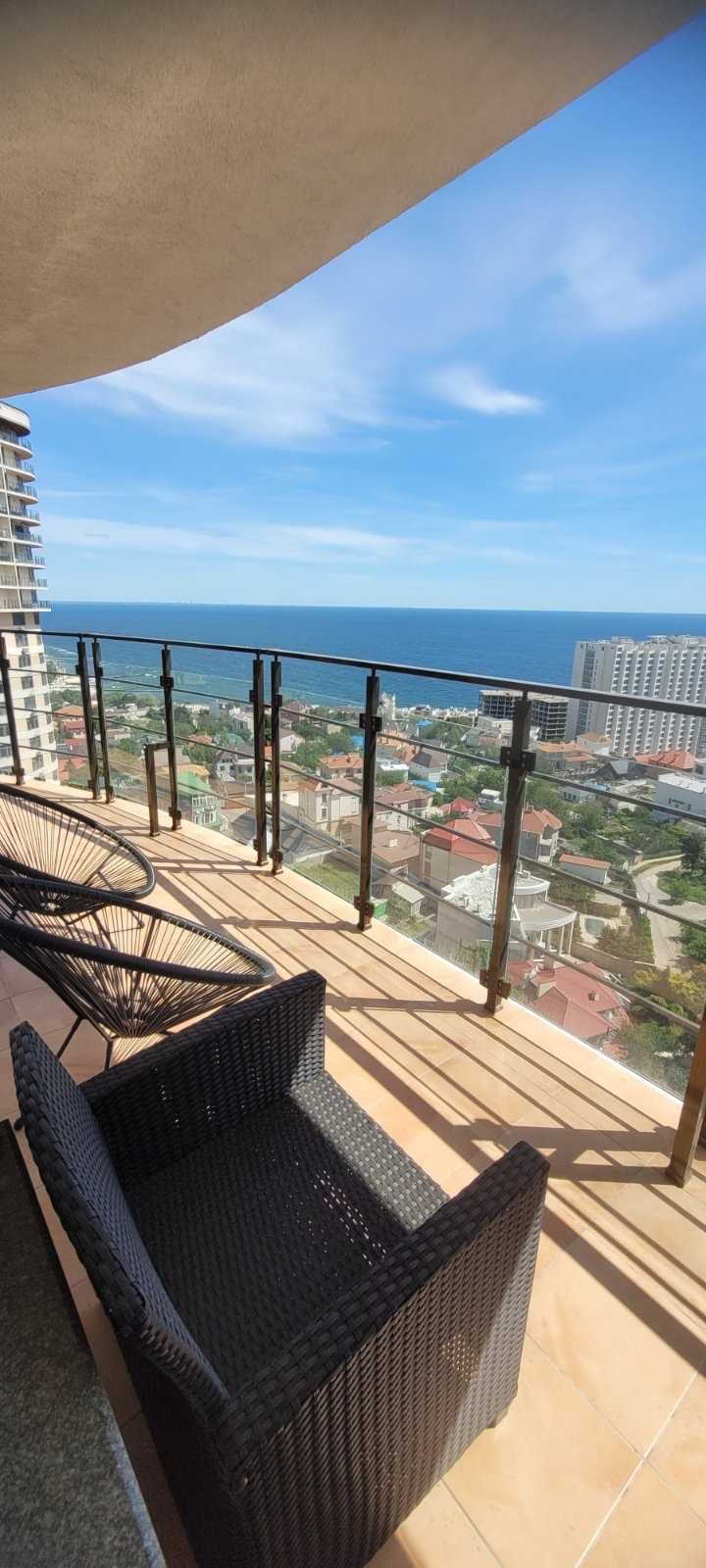 Продам 3 комн. кв-ру 122м2 терраса 37м2 панорама моря Жемчужина Одесса