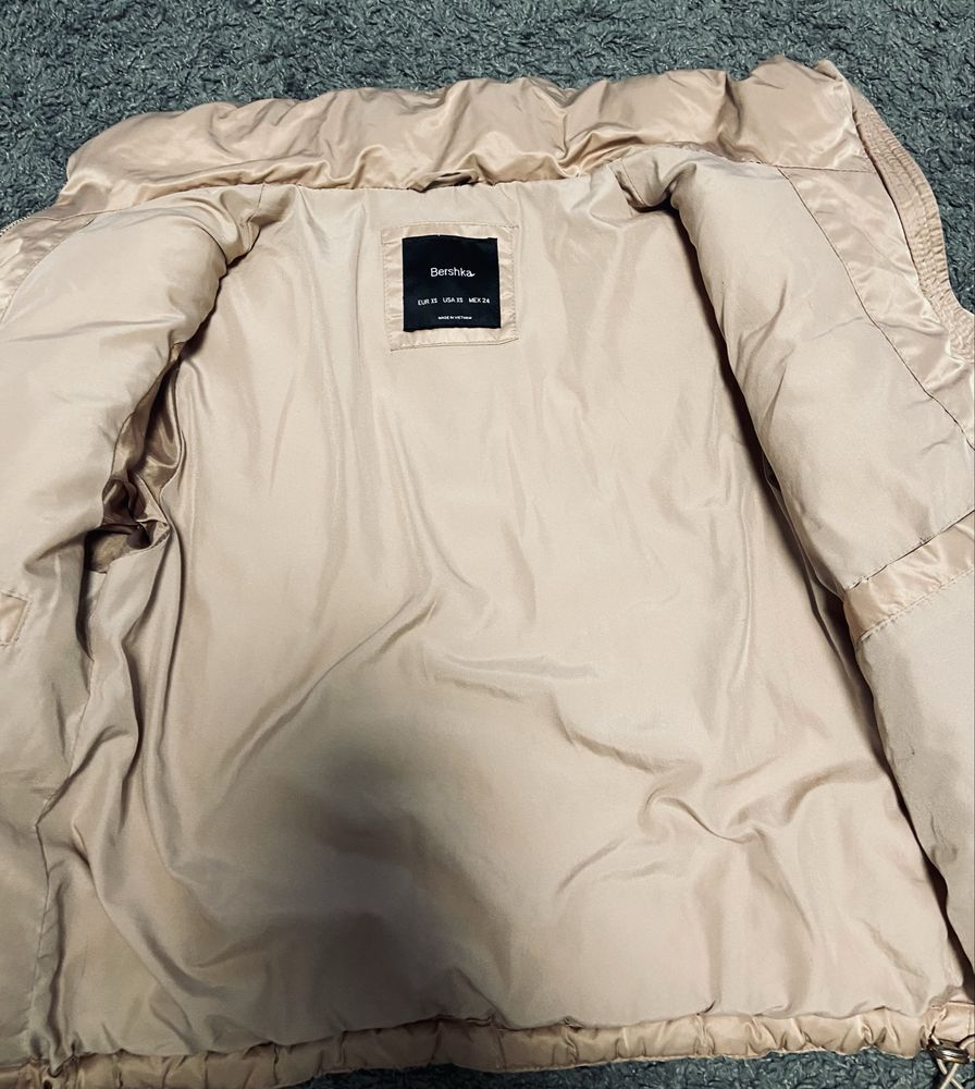 Куртка пуховик Bershka XS-S