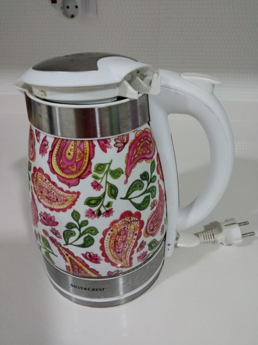 Jarro elétrico de cerâmica