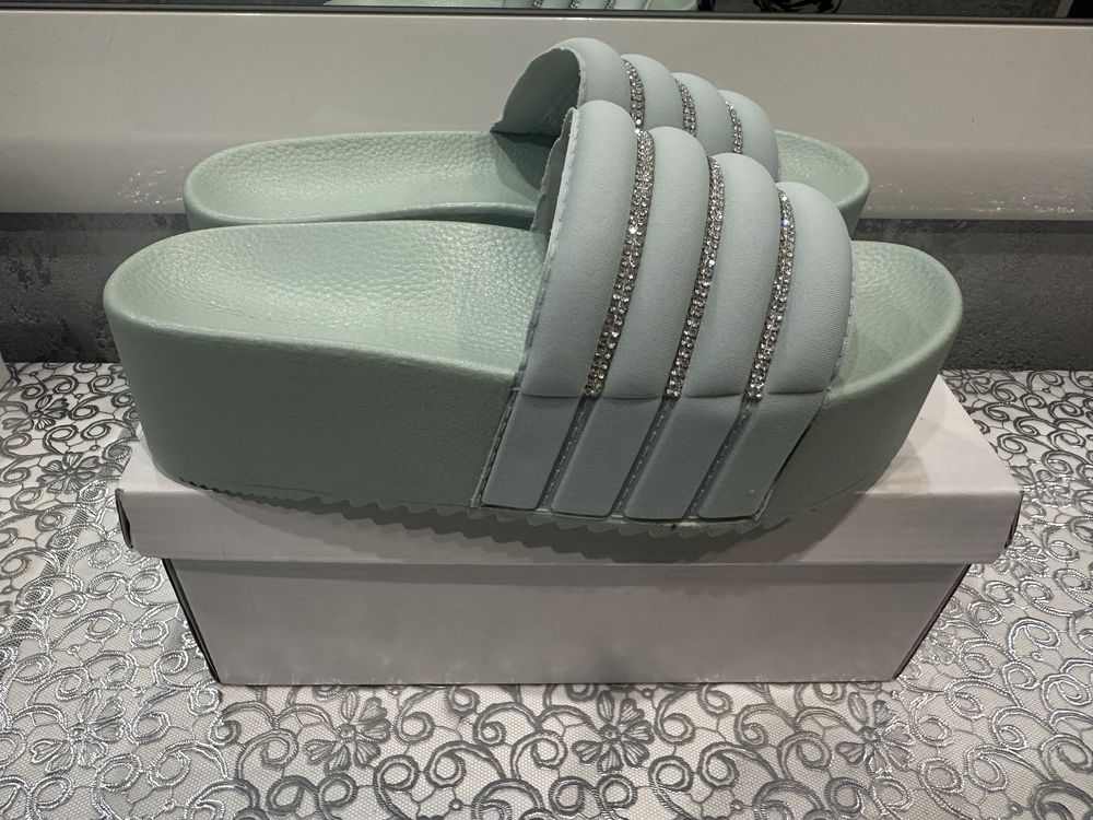 Klapki DeeZee r.37,NOWE