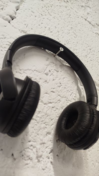 JBL Tune 570bt бездротові навушники