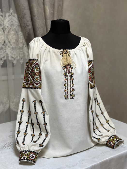 Жіночі вишиванки