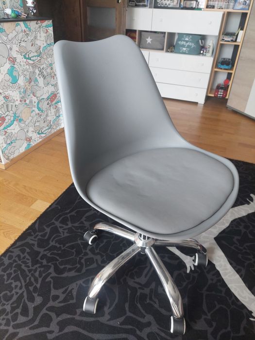 Nowoczesne meble młodzieżowe