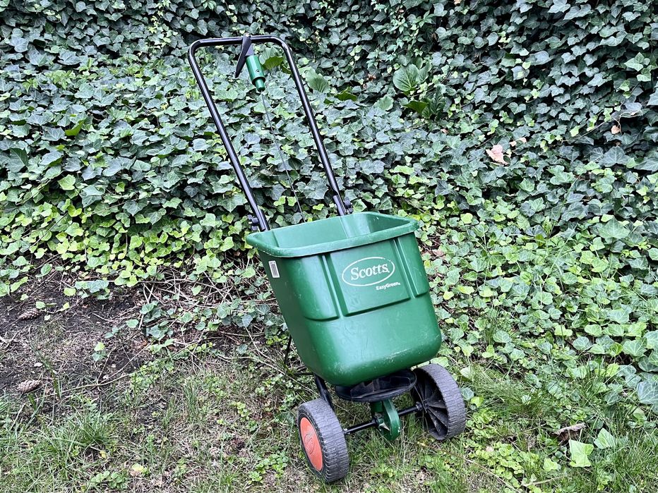 Siewnik ogrodowy Scotts