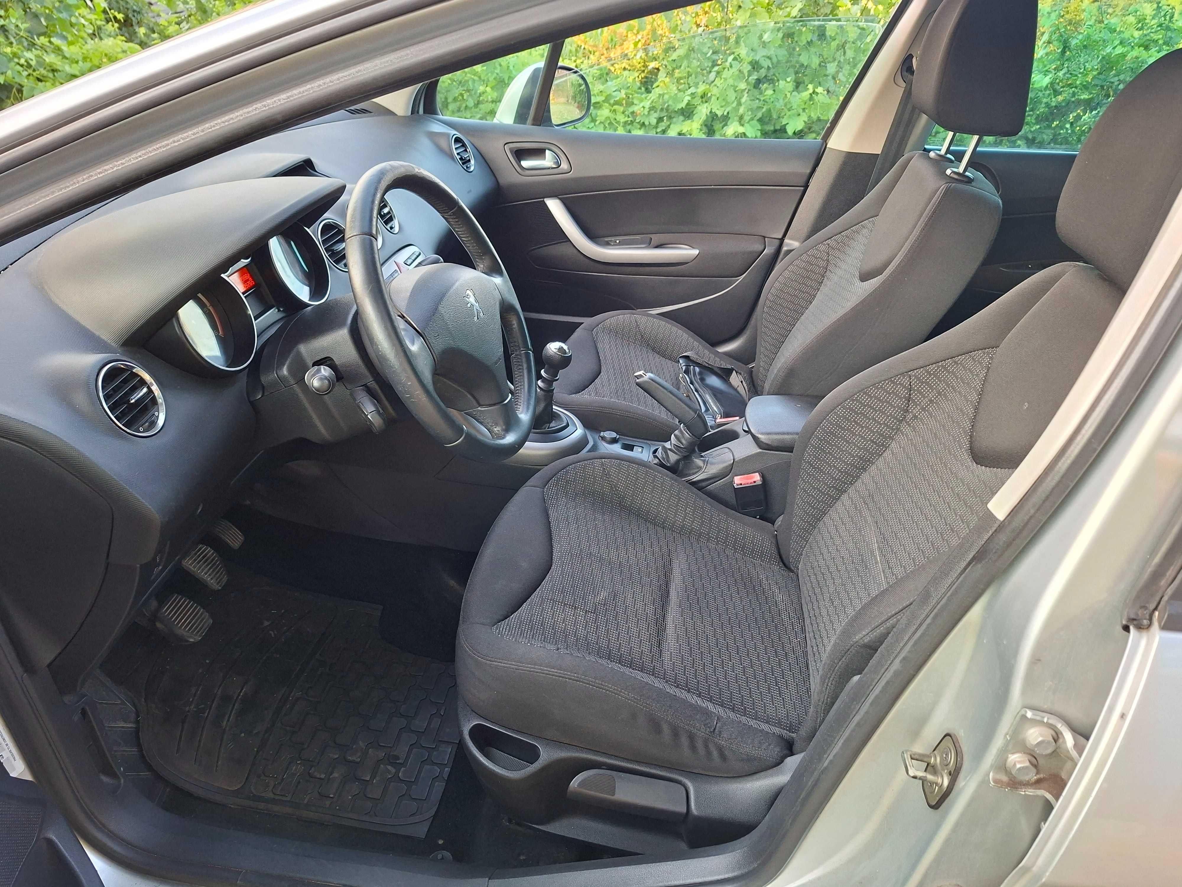Peugeot 308 sw Hdi 7 lugares com teto