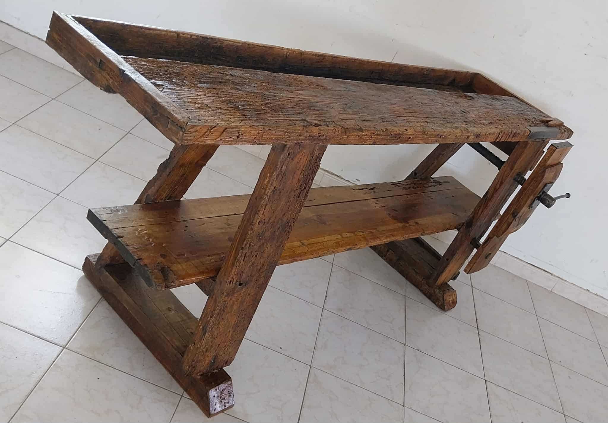 Antiga Bancada de Marcenaria. Restaurada
