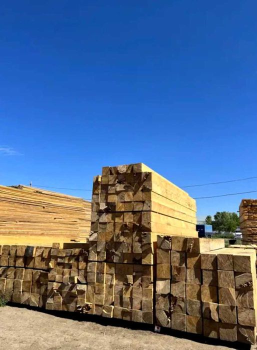 Продаж будівельної дошки сосни бруса стропил