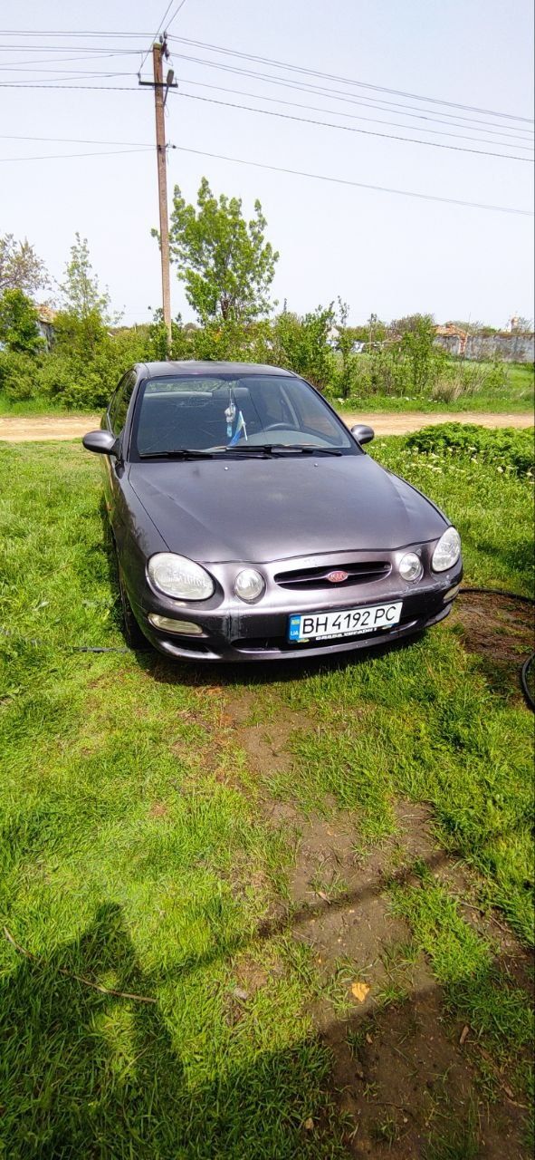 Продам автомобиль Kia Shuma