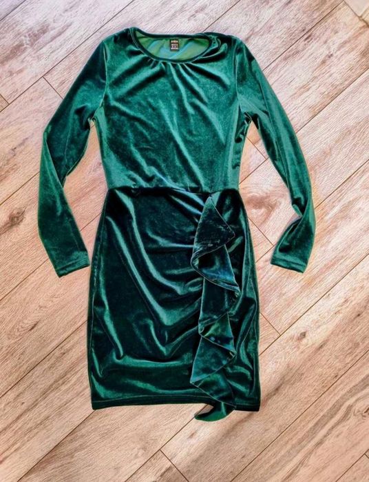 Nowa piękna welurowa zielona sukienka XL elegancka Glamour kobieca