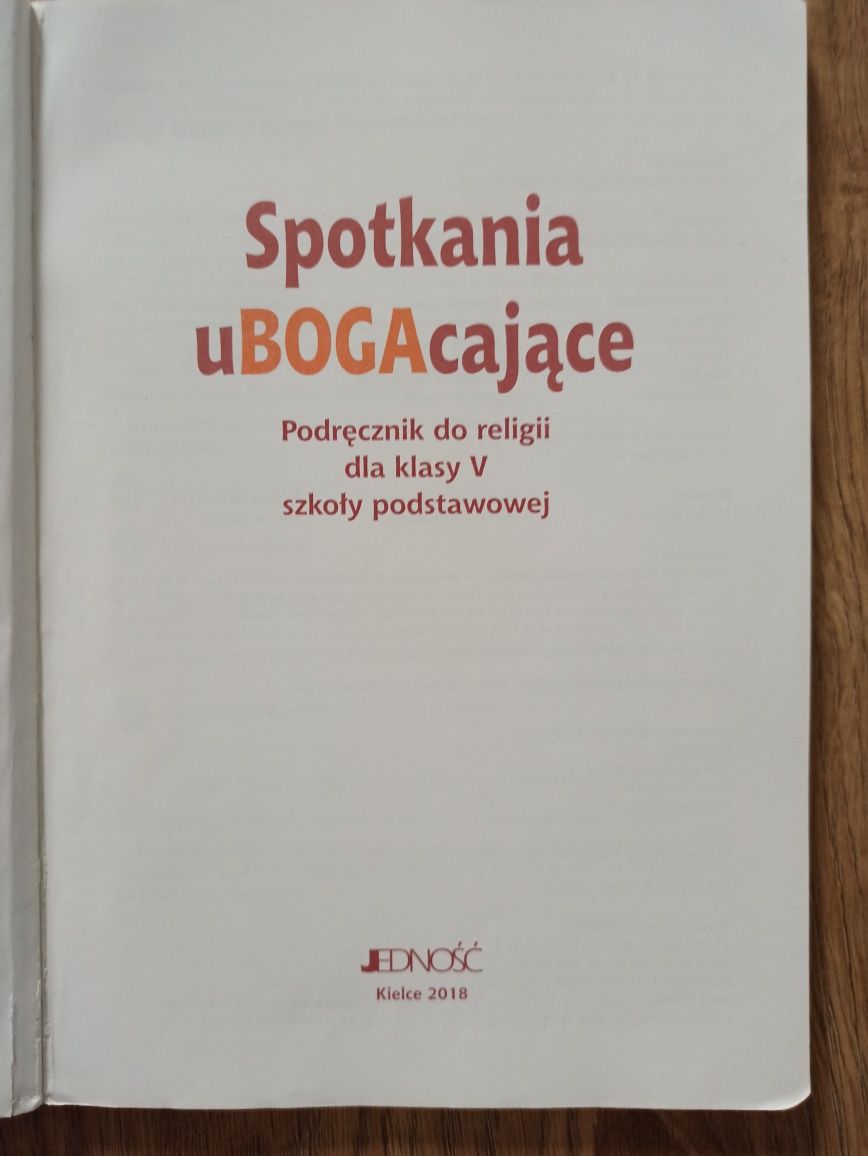 Podręcznik do religii Spotkania u Boga cające do klasy 5