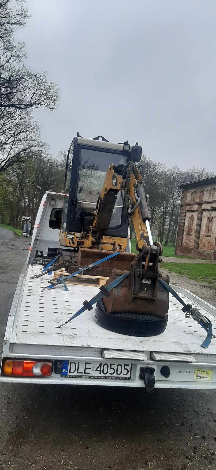 Pomoc Drogowa Laweta Transport Holowanie Chojnów  A4 S3 Krzywa Leg