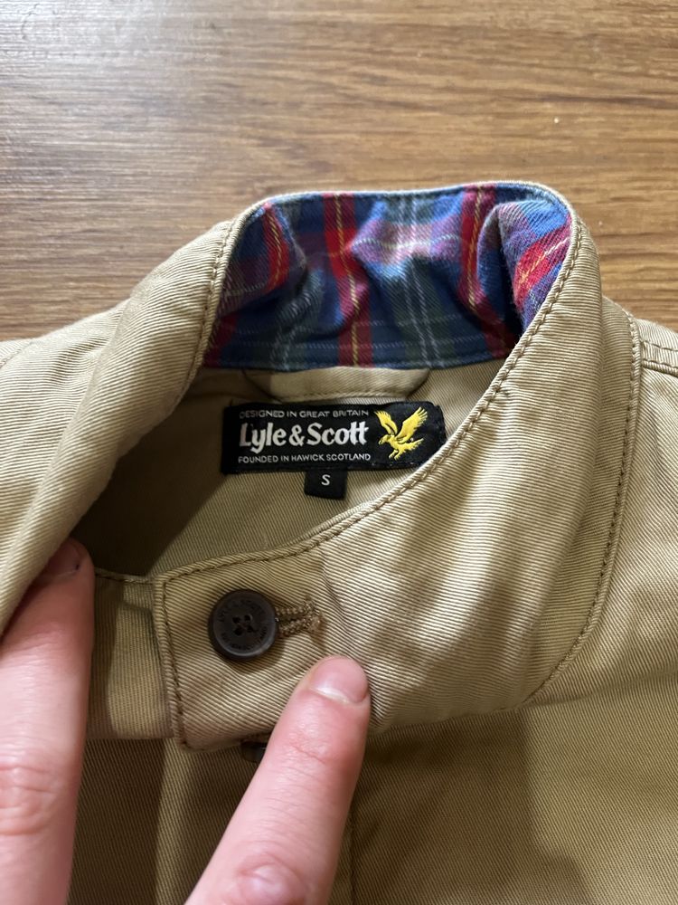 Бомбер Lyle & Scott