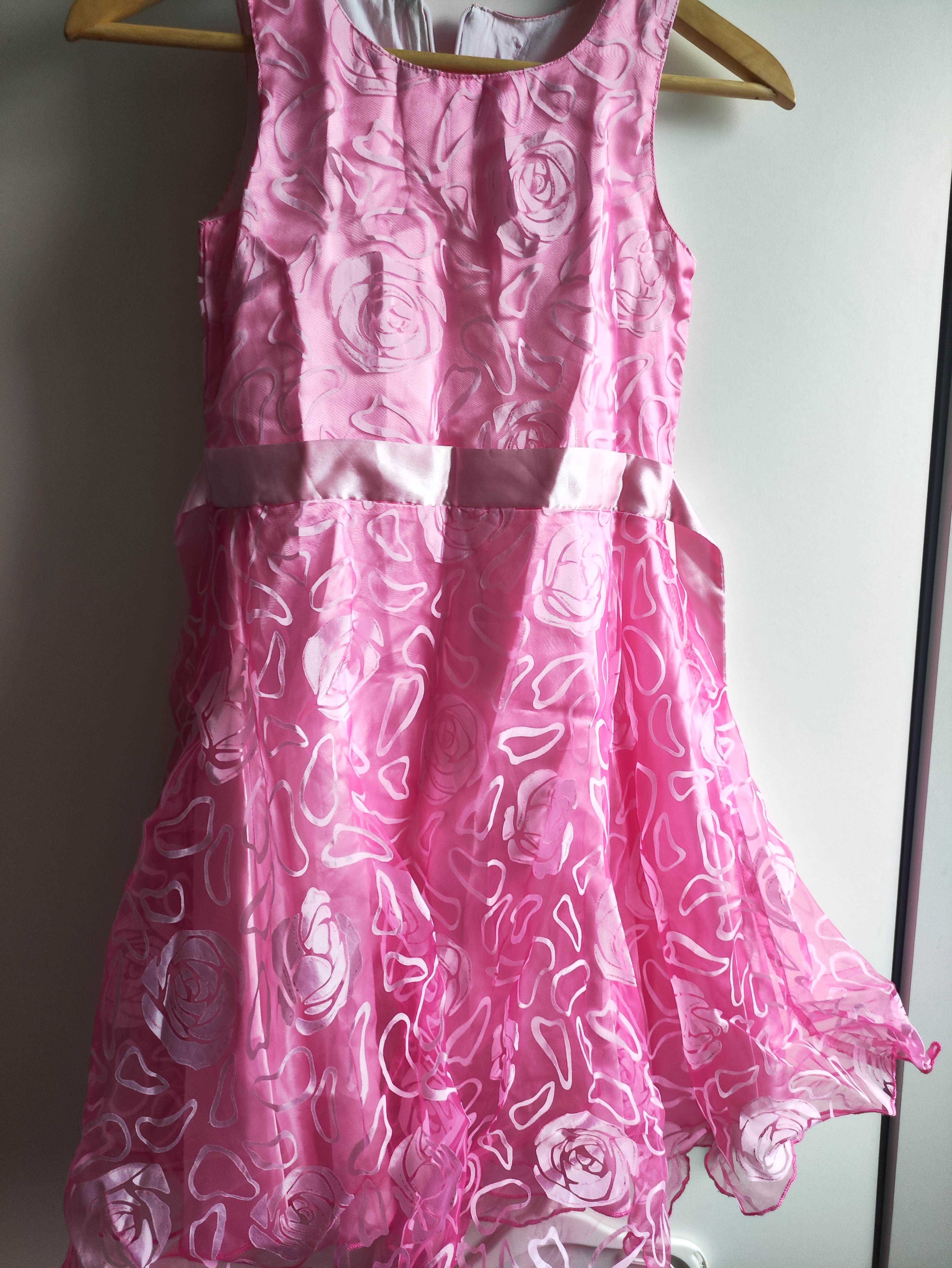 Różowa elegancka sukienka 134-140