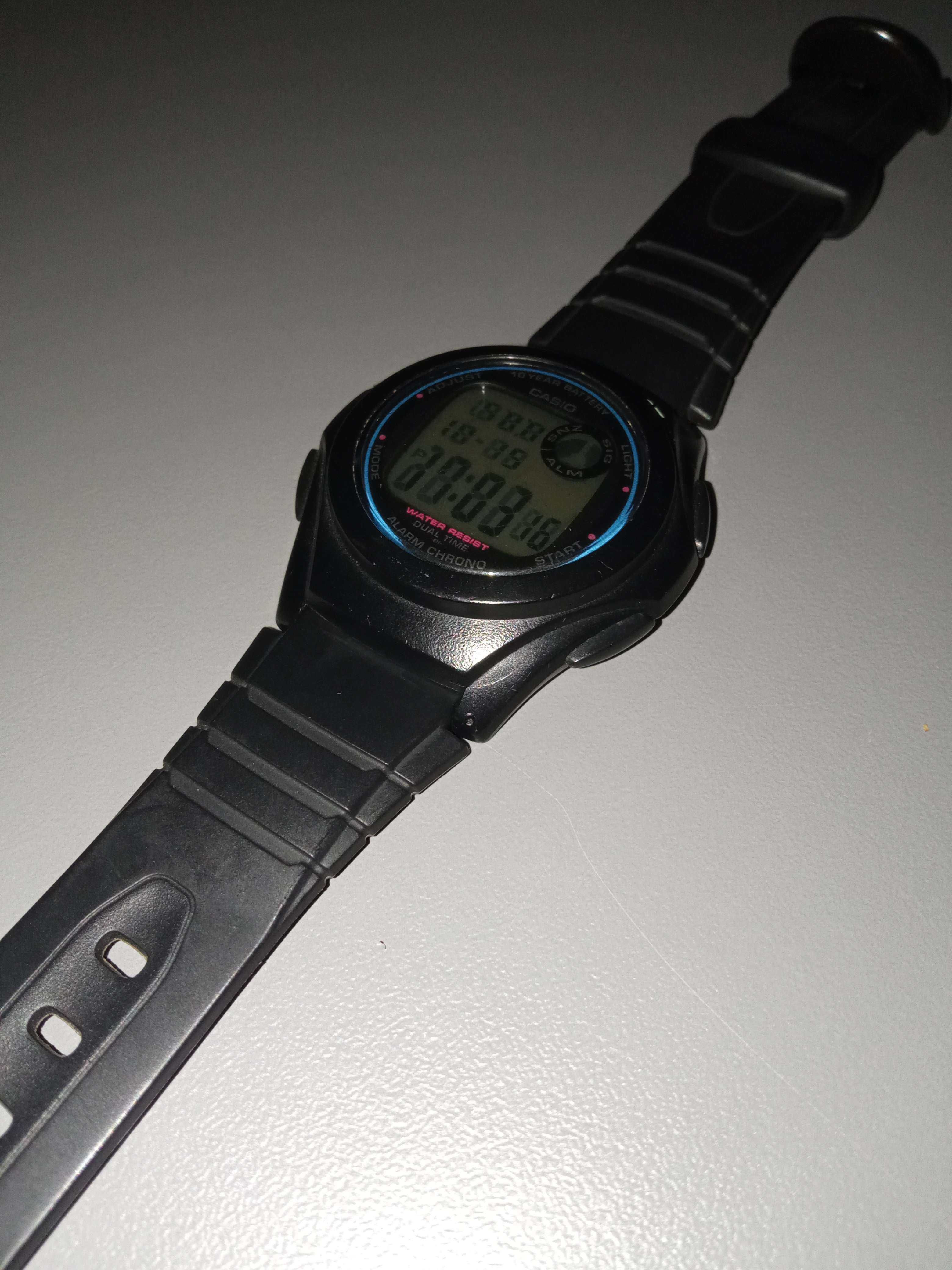 Zegarek męski Casio F-200W-1AEG