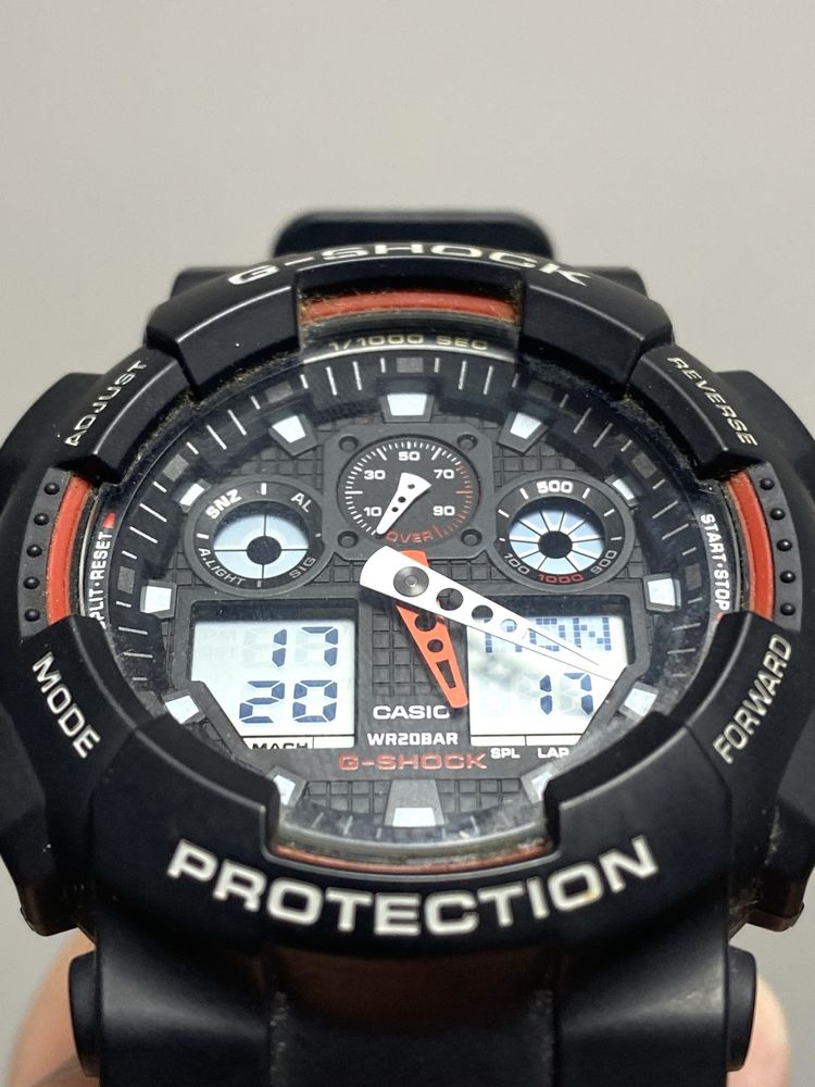 Часы Casio G-Shock GA-100-1A4ER