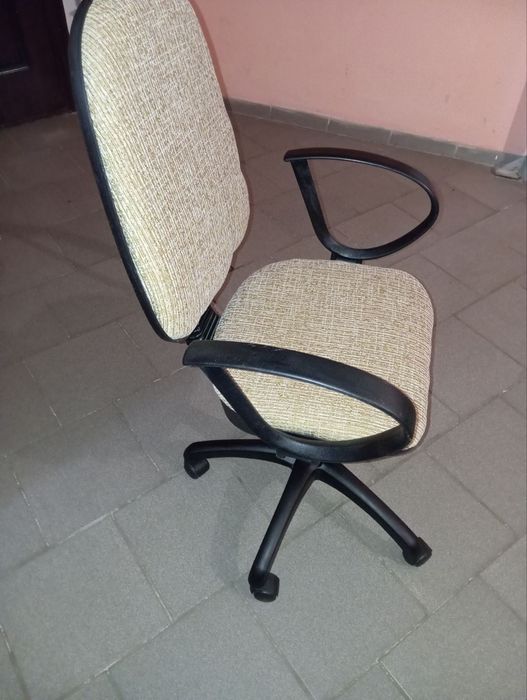 Крісло комп'ютерне