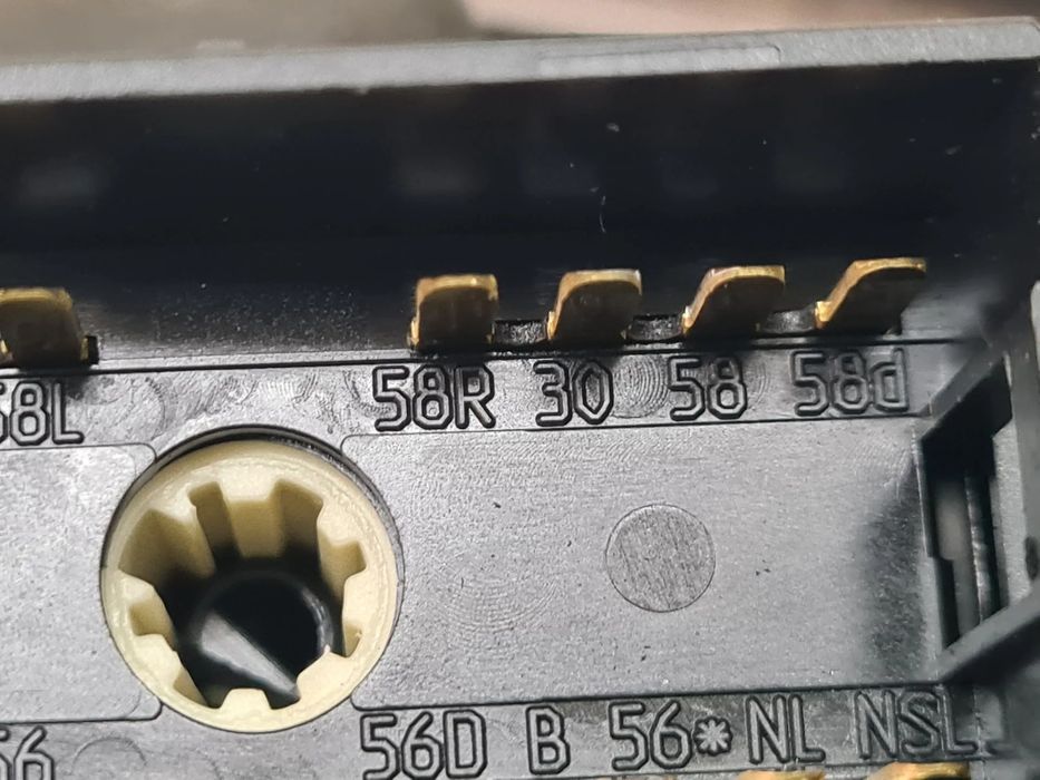 Botão / interruptor de luzes VOLKSWAGEN Polo (6R, 6C)