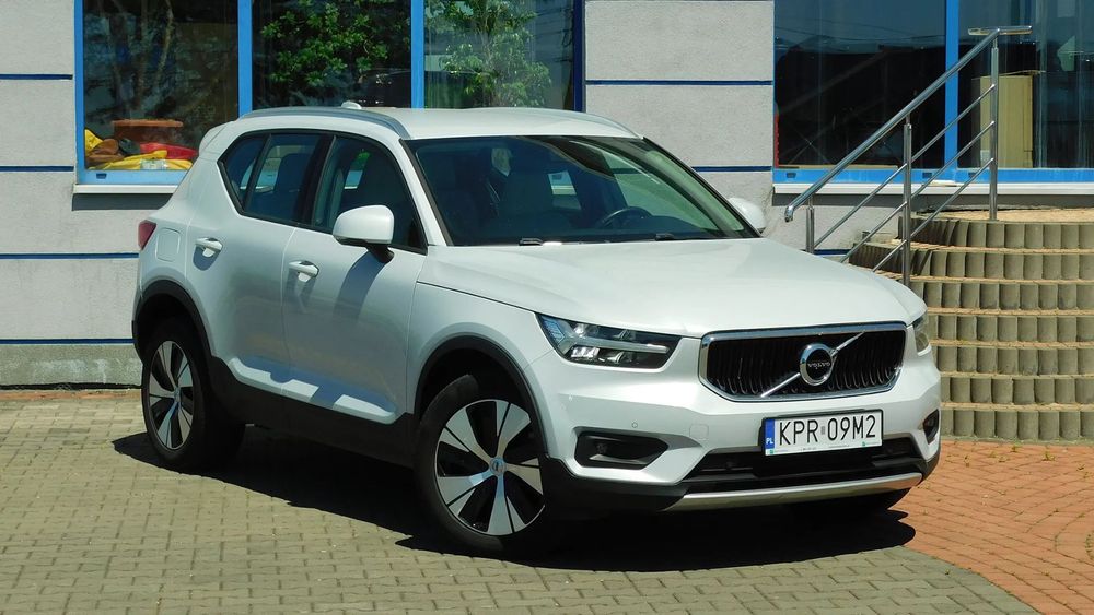 Volvo XC 40 1.5 Plug-In Hybrid T5 TWIN ENGINE 261KM Stan Idealny Jasne Wnętrze