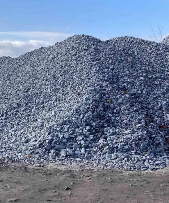 Щебінь пісок відсів цемент   є ДОСТАВКА