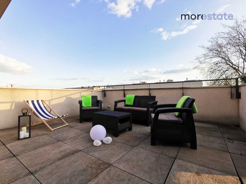 3 osobne pokoje z tarasem + 2 mp. postojowe