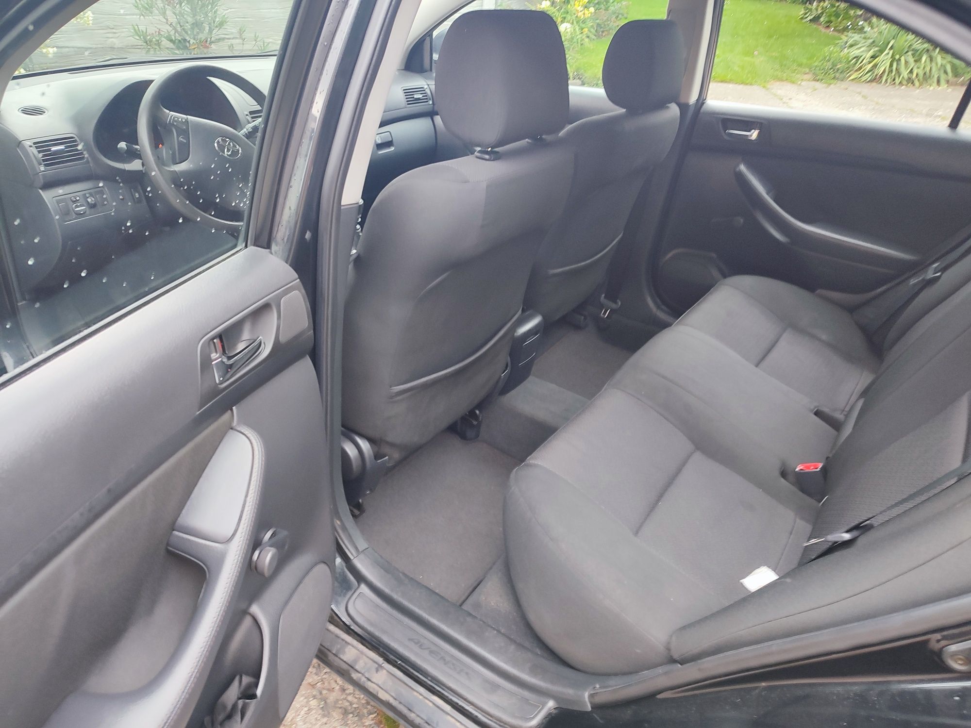 Toyota Avensis T25 2.0D D4D 2006r.