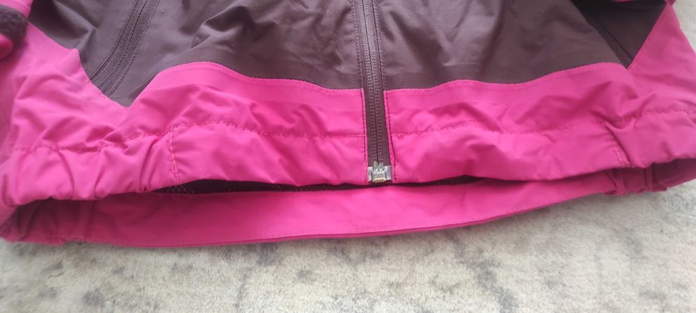 Wiosenna kurtka  firmy Helly Hansen, r. 128, wiek 8 lat