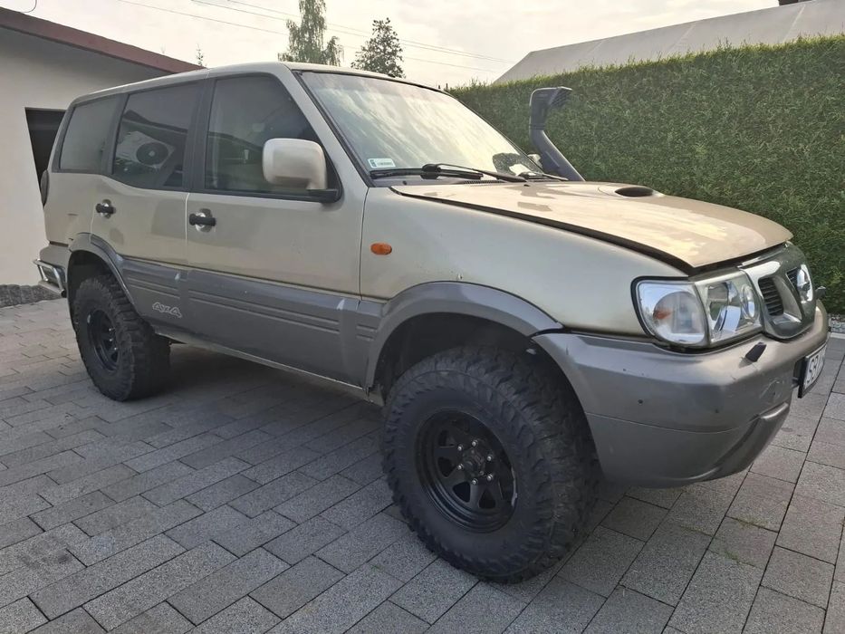 Nissan Terrano Nissan Terrano 2.7 Diesel przygotowany do OFFROADU