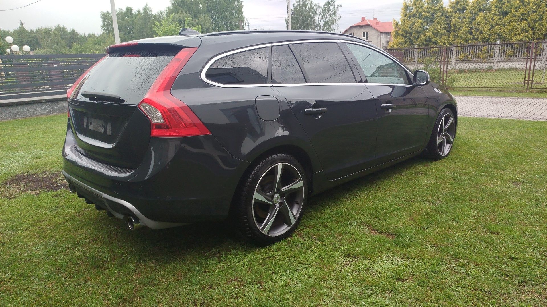 Volvo V60 R Design 2.4 D5 215 Km
