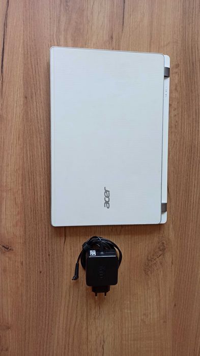 Acer Aspire V3-372 nowy dysk i bateria