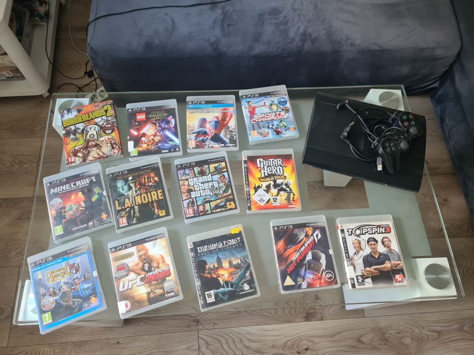 Ps3 z grami. Komplet